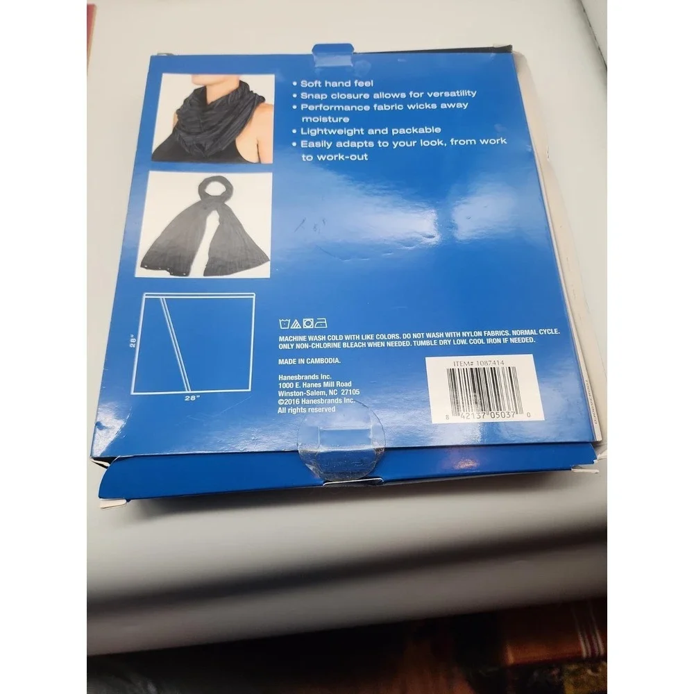Champion Women's‎ Lightweight Snap Scarf Shrug Drape NIP